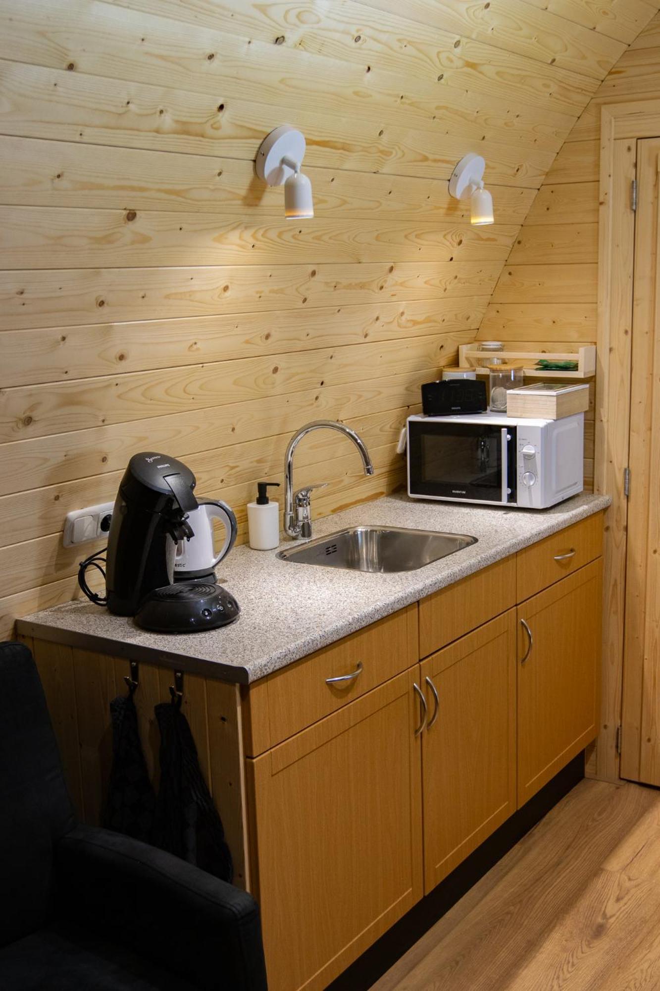 Camping Pod Lyts Dekema 1 Baard المظهر الخارجي الصورة